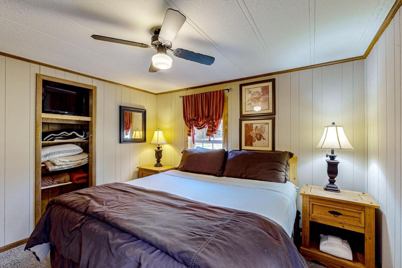 Pine Woods Cabin McHenry Exterior foto